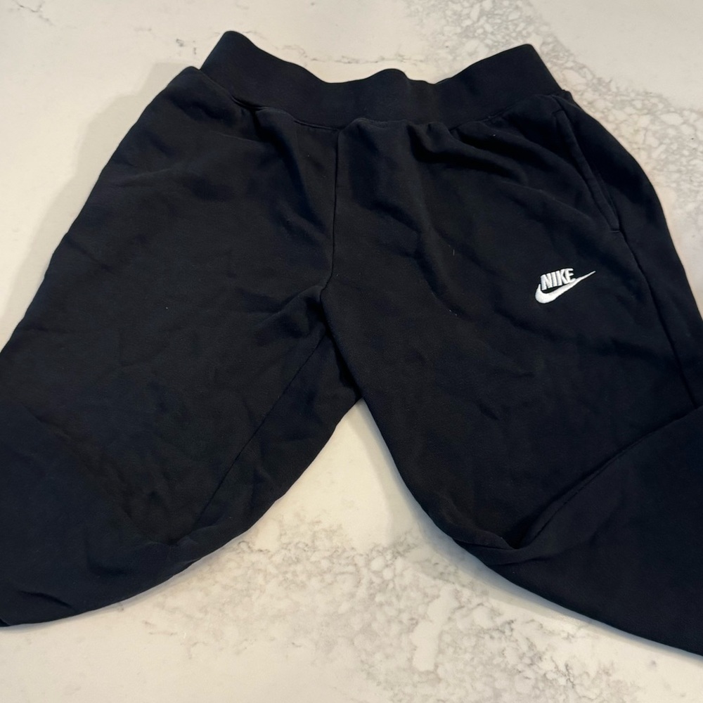 🔥NIKE BOYS JOGGERS | SIZE M🔥
